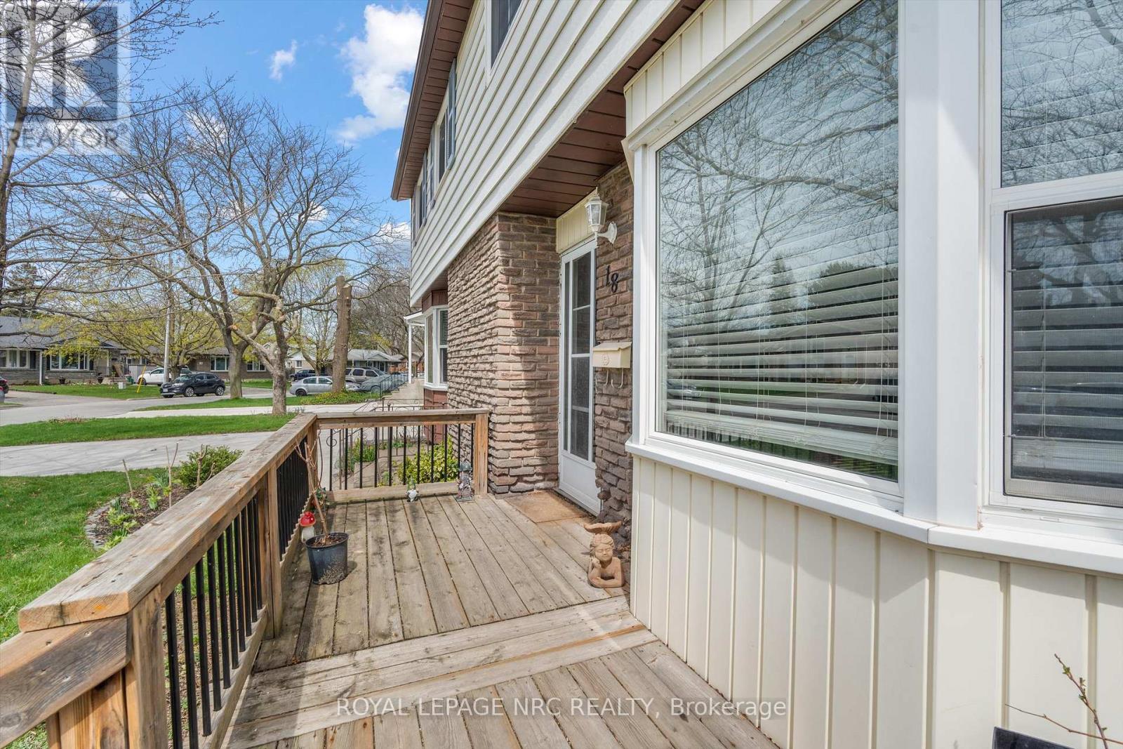 18 Lafayette Drive, St. Catharines, Ontario  L2N 6C2 - Photo 4 - X13031998