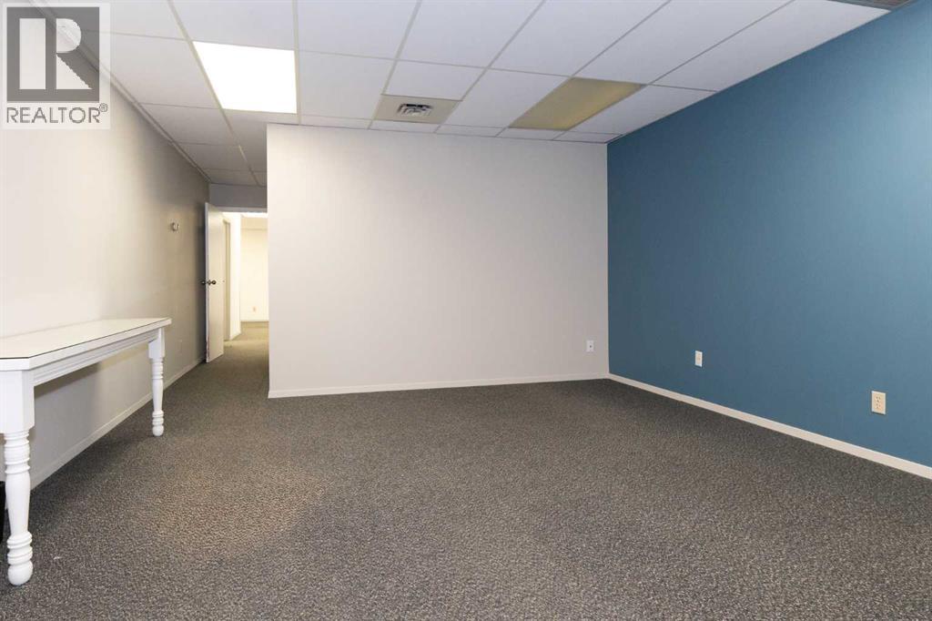 4917 48 Street, Red Deer, Alberta  T4N 1S8 - Photo 9 - A2302911