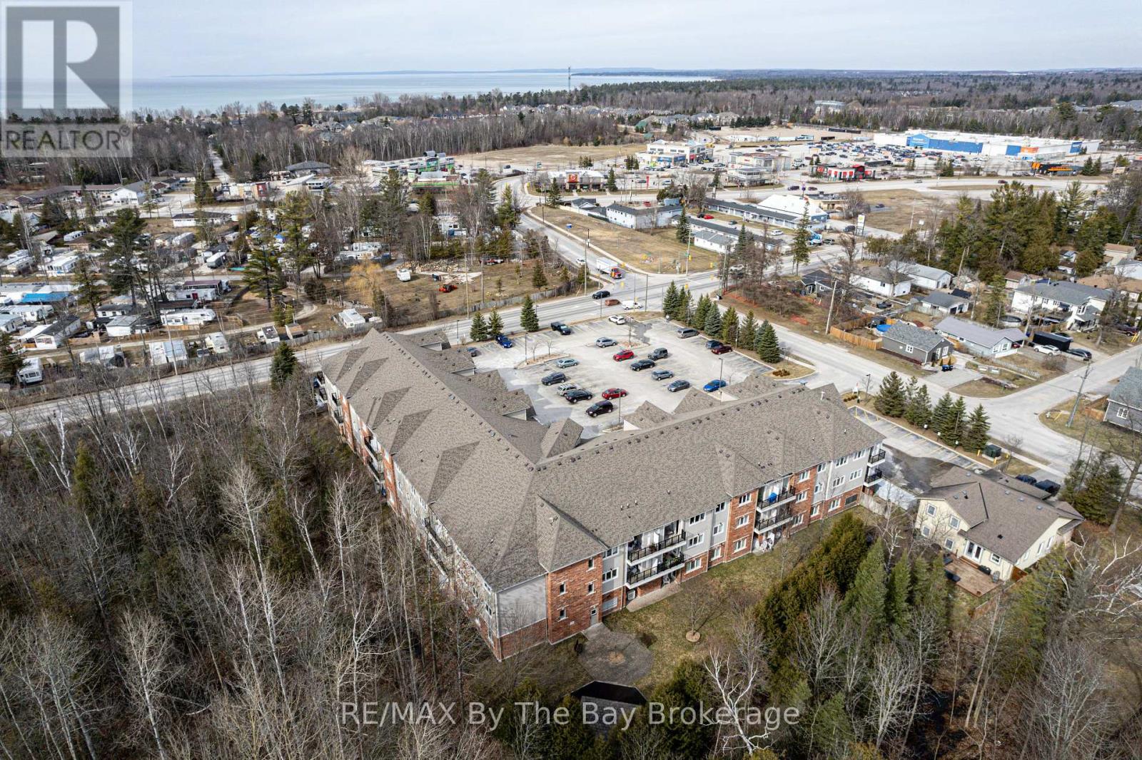 202 - 16 Westbury Road, Wasaga Beach, Ontario  L9Z 0B8 - Photo 16 - S13031762