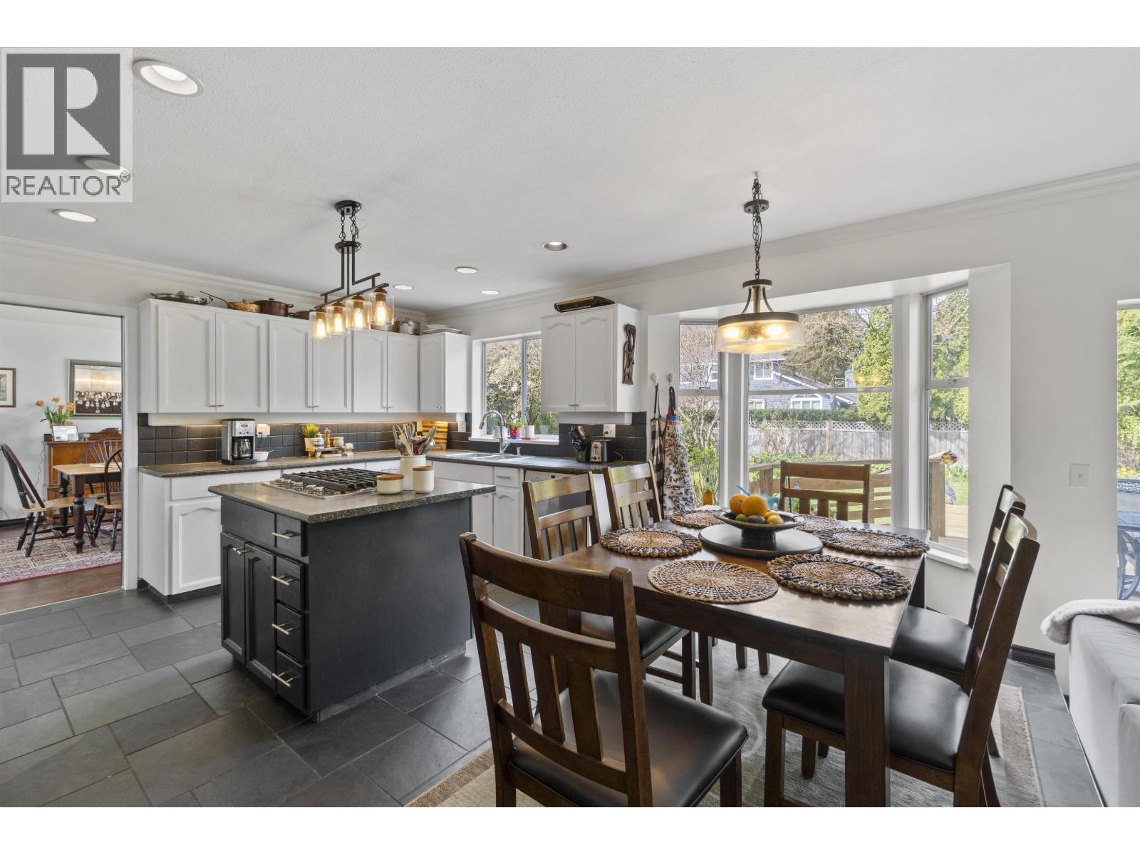 1618 Draycott Road, North Vancouver, British Columbia  V7J 1W4 - Photo 5 - R3114312