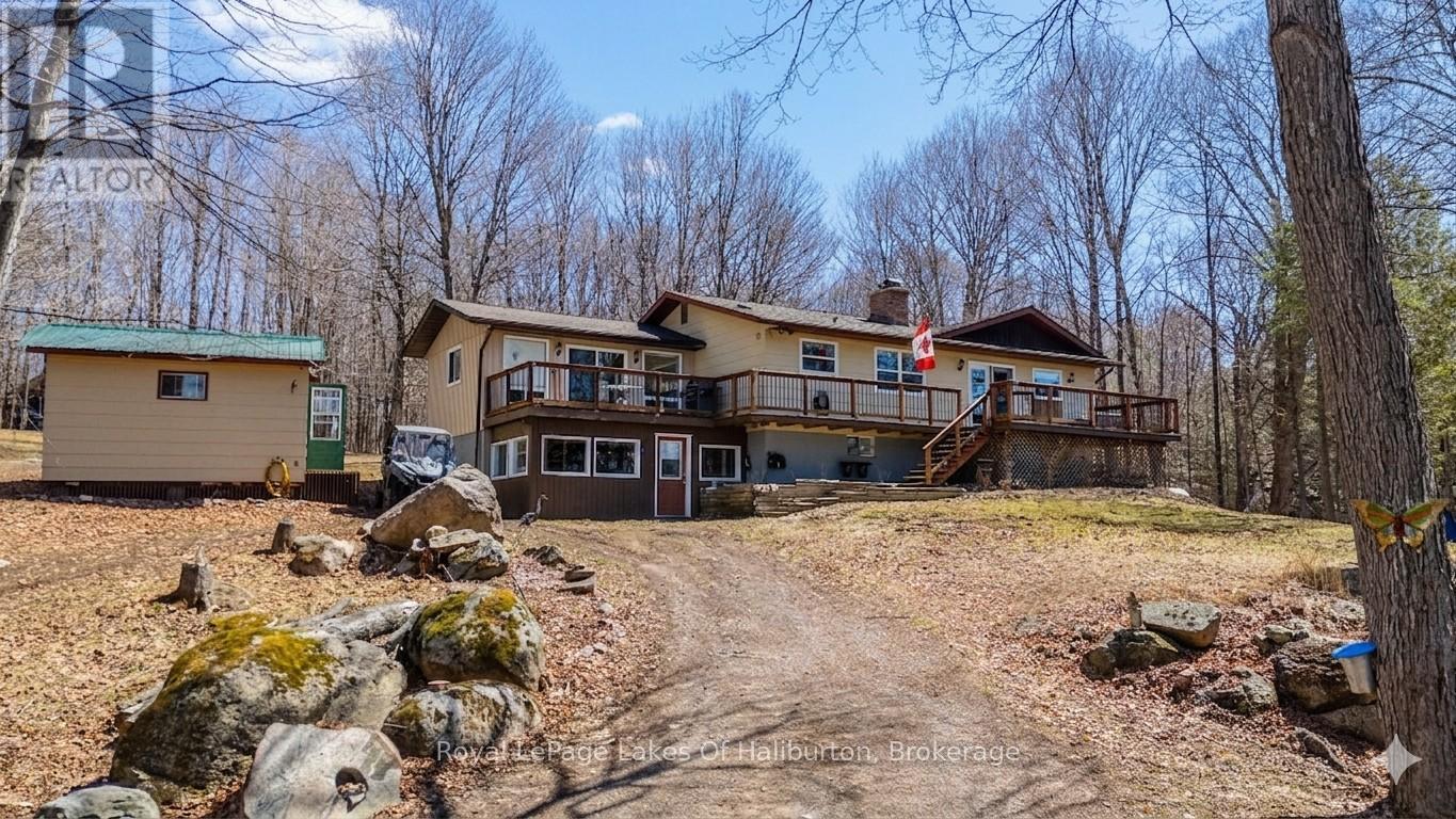 1096 CHELSEA LANE, Algonquin Highlands, Ontario