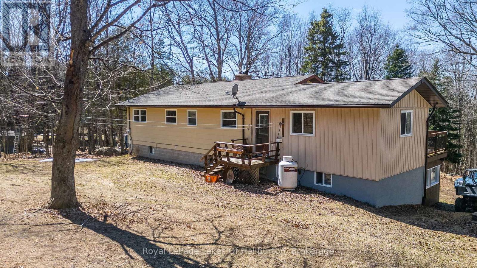 1096 Chelsea Lane, Algonquin Highlands, Ontario  K0M 1S0 - Photo 3 - X13031760