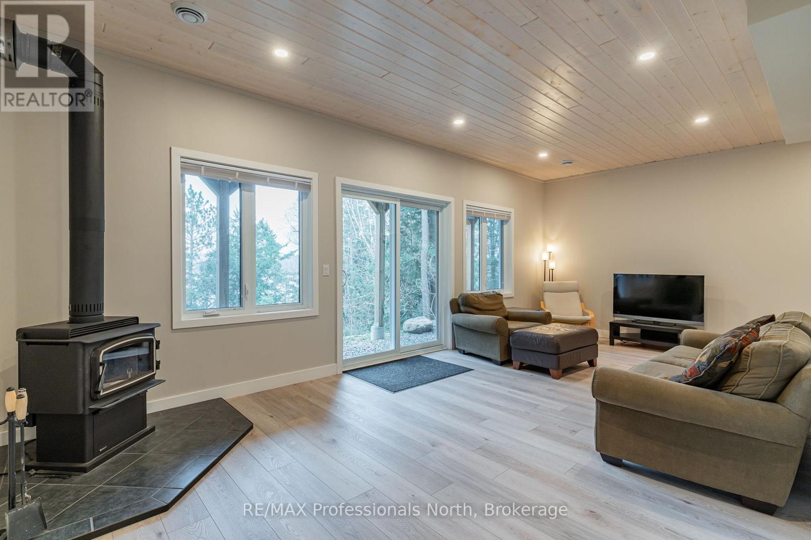 5997 Kennisis Lake Road, Dysart Et Al, Ontario  K0M 1S0 - Photo 23 - X13031830