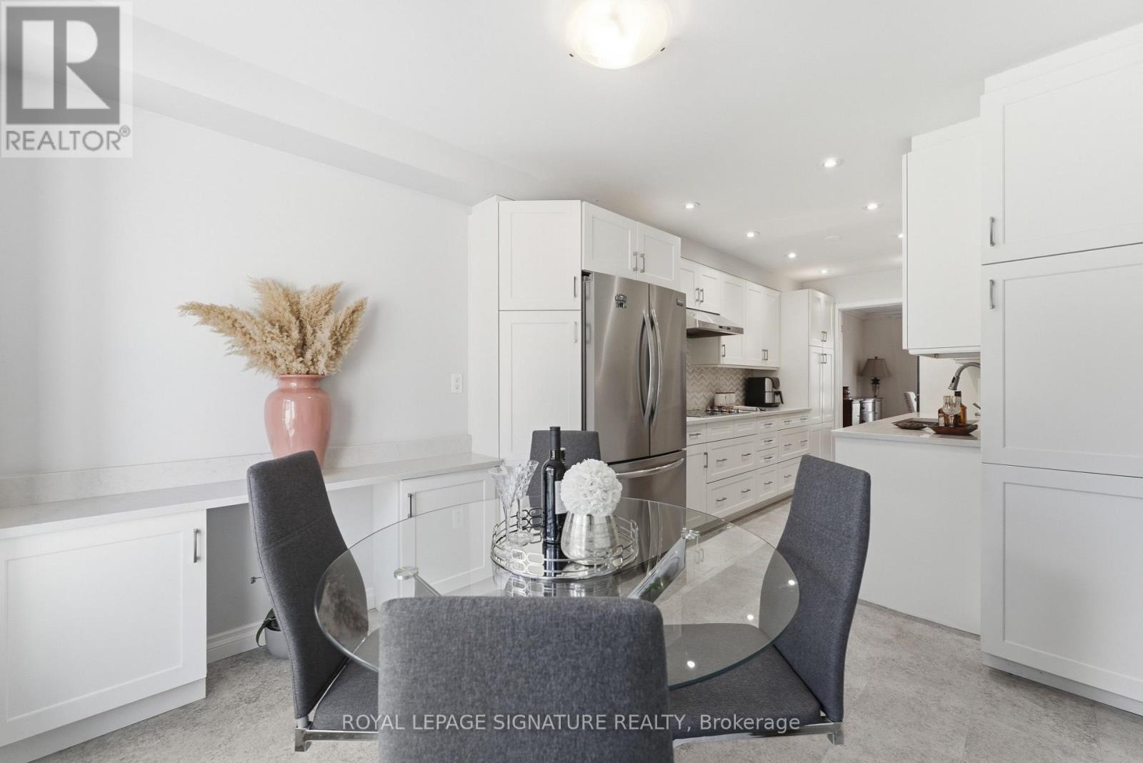 6 Crimson Millway, Toronto, Ontario  M2L 1T6 - Photo 13 - C13028944