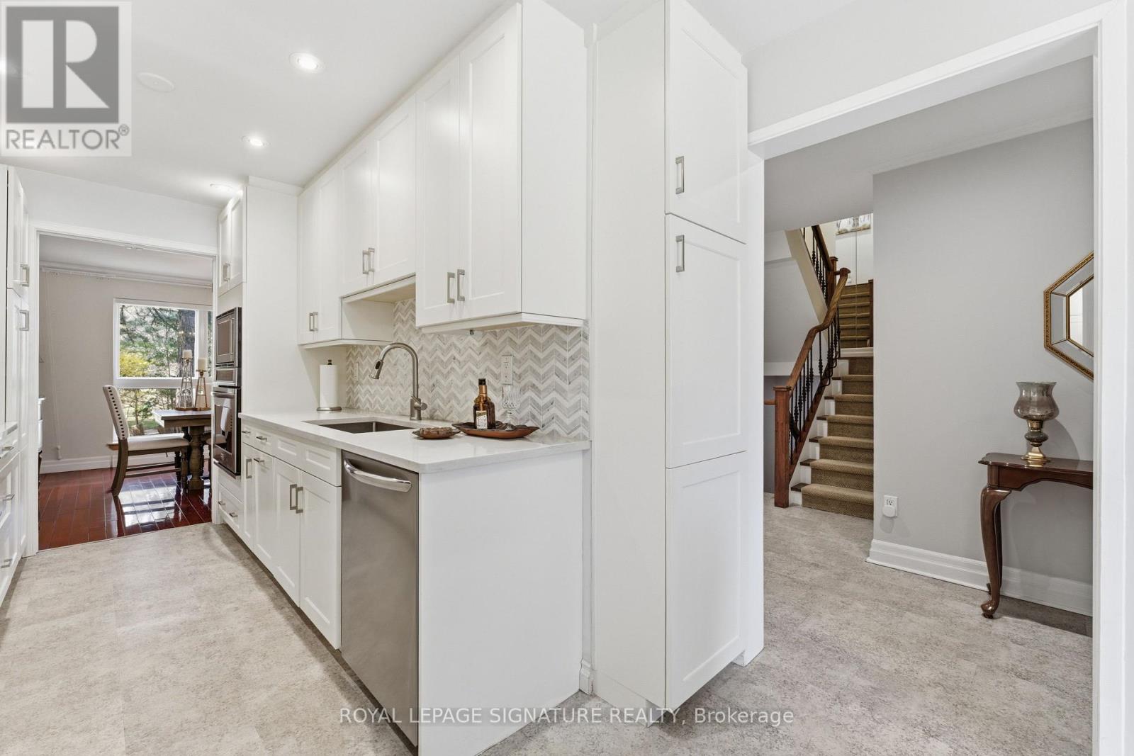 6 Crimson Millway, Toronto, Ontario  M2L 1T6 - Photo 11 - C13028944