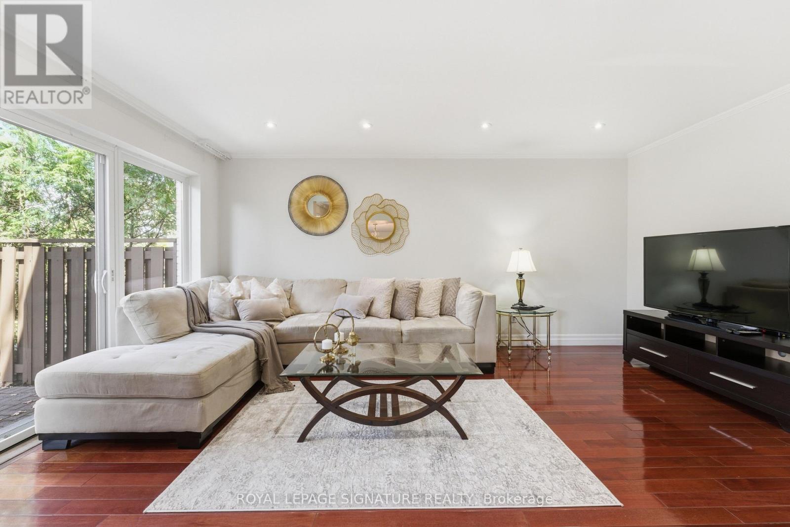 6 Crimson Millway, Toronto, Ontario  M2L 1T6 - Photo 6 - C13028944