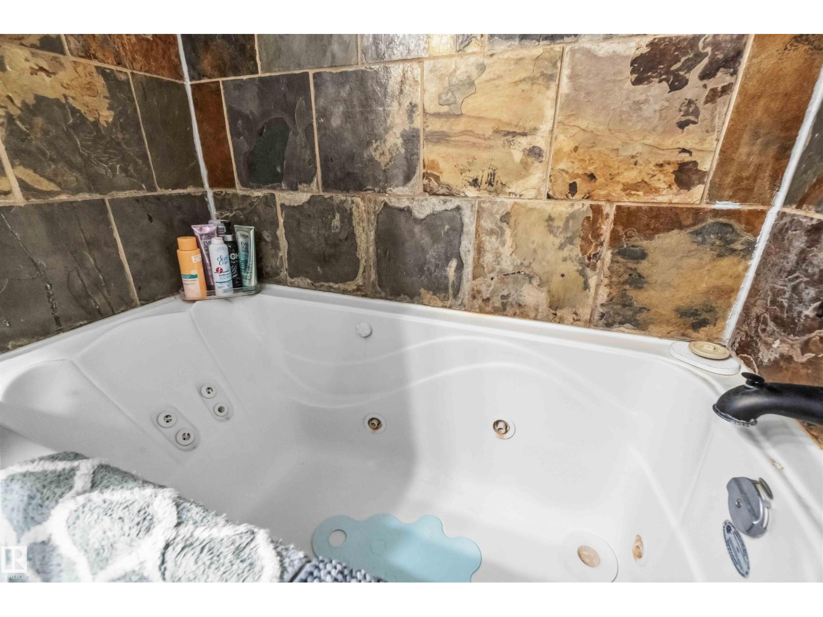 #111 10225 117 St Nw, Edmonton, Alberta  T5K 1X7 - Photo 25 - E4480392