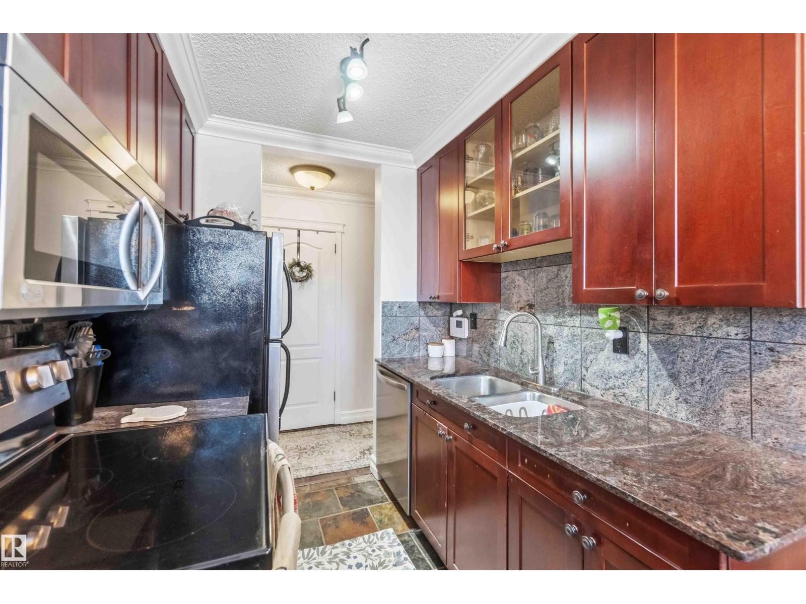 #111 10225 117 St Nw, Edmonton, Alberta  T5K 1X7 - Photo 18 - E4480392