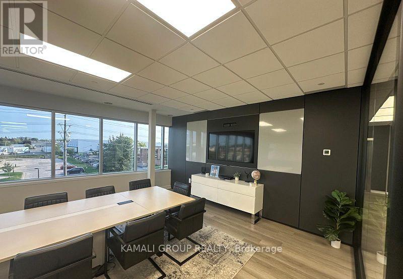 Professional Suite - 1135 Stellar Drive, Newmarket, Ontario  L3Y 7B8 - Photo 14 - N12990850