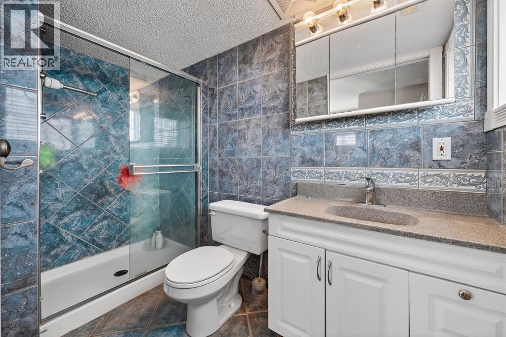 1027 75 Avenue SW, Calgary, Alberta  T2V 0S7 - Photo 23 - A2298788