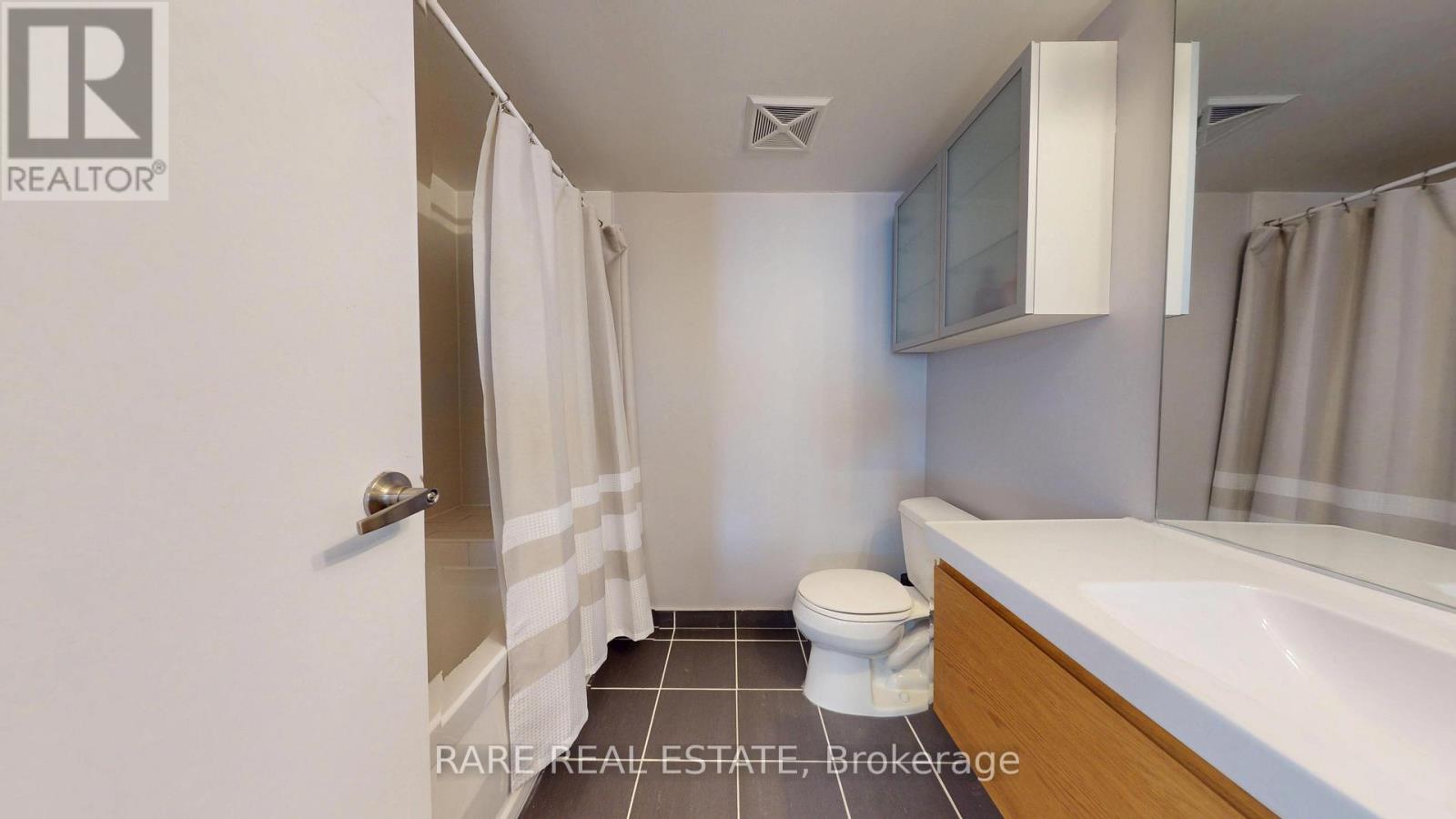 1803 - 22 Wellesley Street E, Toronto, Ontario  M4Y 1G3 - Photo 14 - C13031742