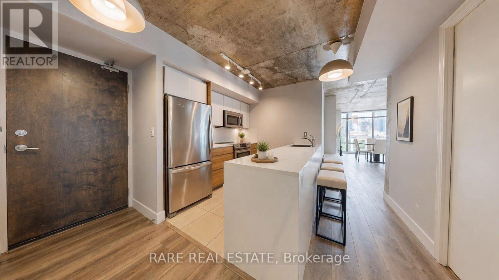 1803 - 22 Wellesley Street E, Toronto, Ontario  M4Y 1G3 - Photo 2 - C13031742