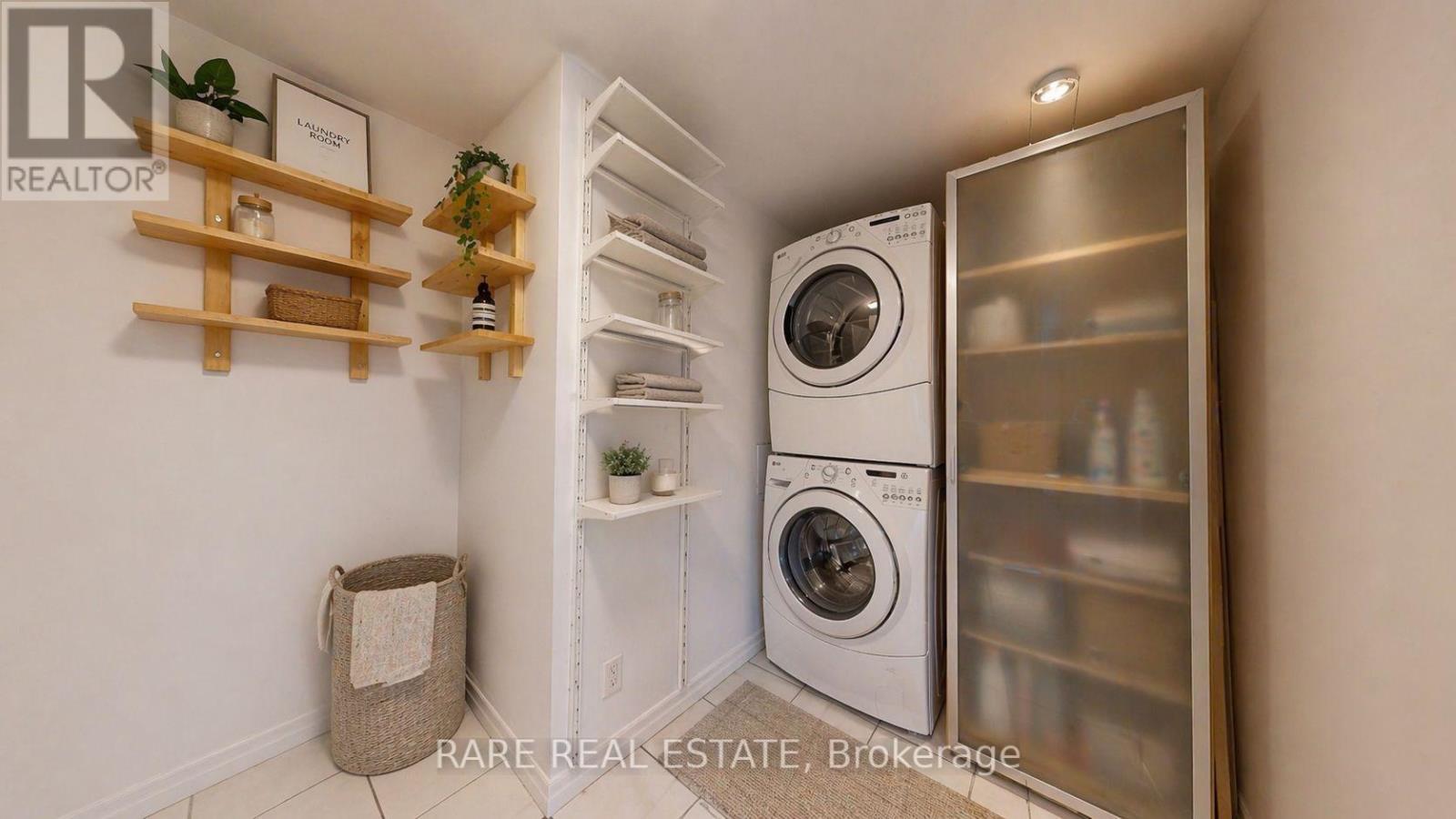 1803 - 22 Wellesley Street E, Toronto, Ontario  M4Y 1G3 - Photo 6 - C13031742