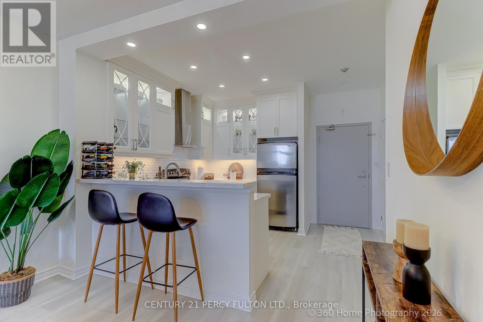 604 - 1 Leaside Park Drive, Toronto, Ontario  M4H 1R1 - Photo 6 - C13031816