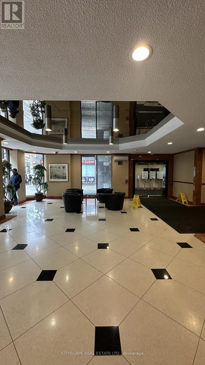 2011 - 633 Bay Street, Toronto, Ontario  M5G 2G4 - Photo 12 - C13031844