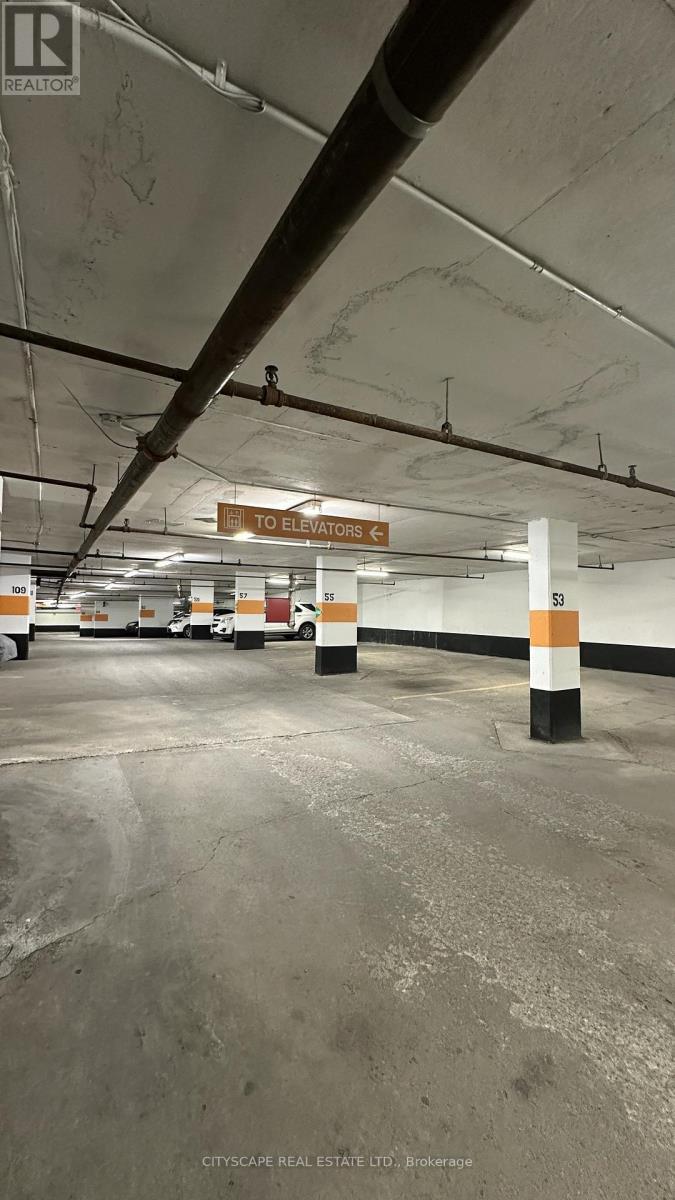 2011 - 633 Bay Street, Toronto, Ontario  M5G 2G4 - Photo 16 - C13031844