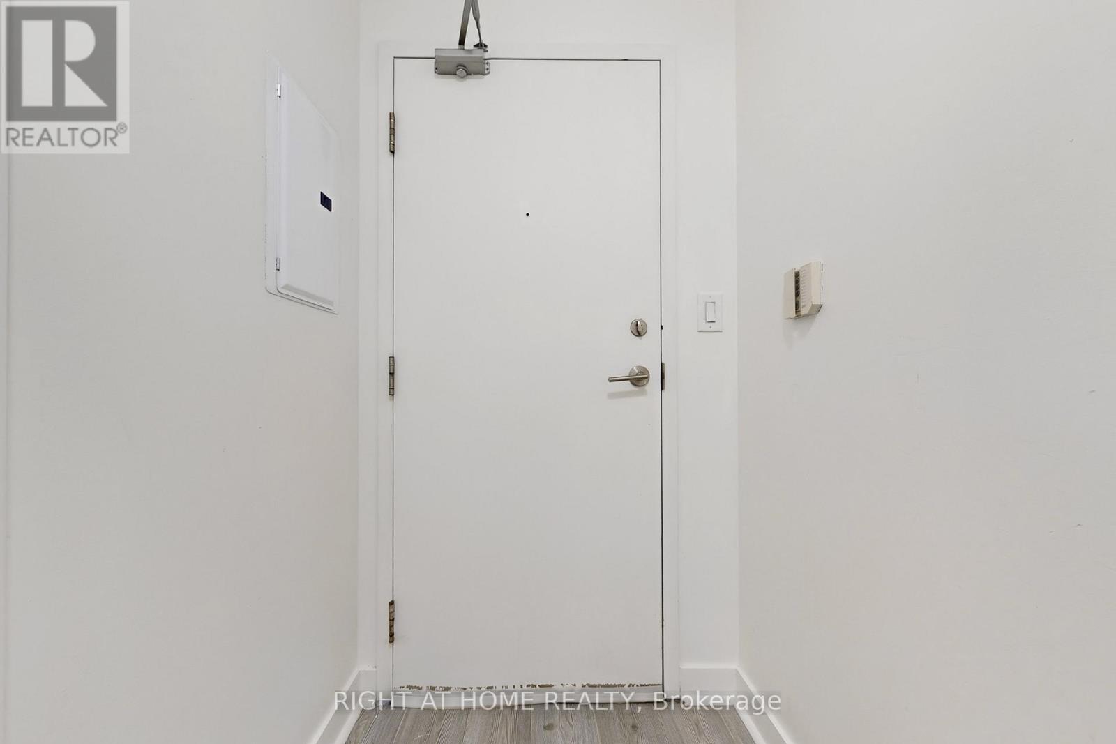 727 - 4k Spadina Avenue, Toronto, Ontario  M5V 3Y6 - Photo 30 - C13031922