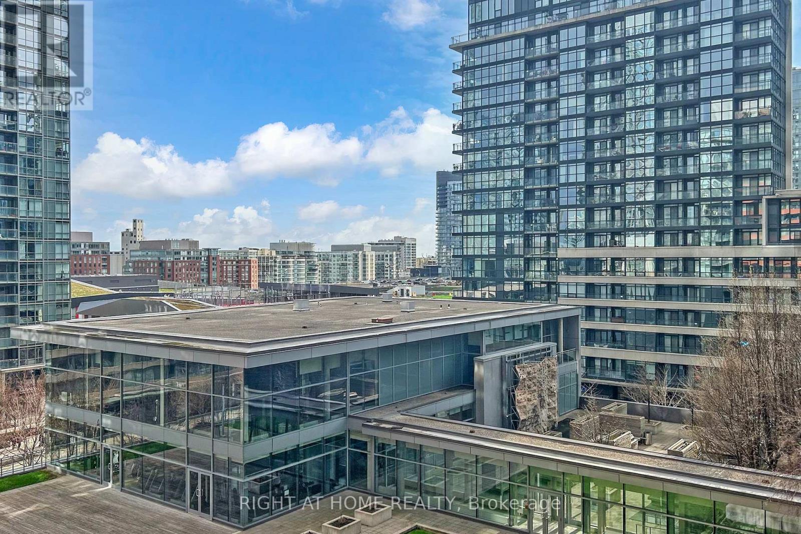 727 - 4k Spadina Avenue, Toronto, Ontario  M5V 3Y6 - Photo 35 - C13031922