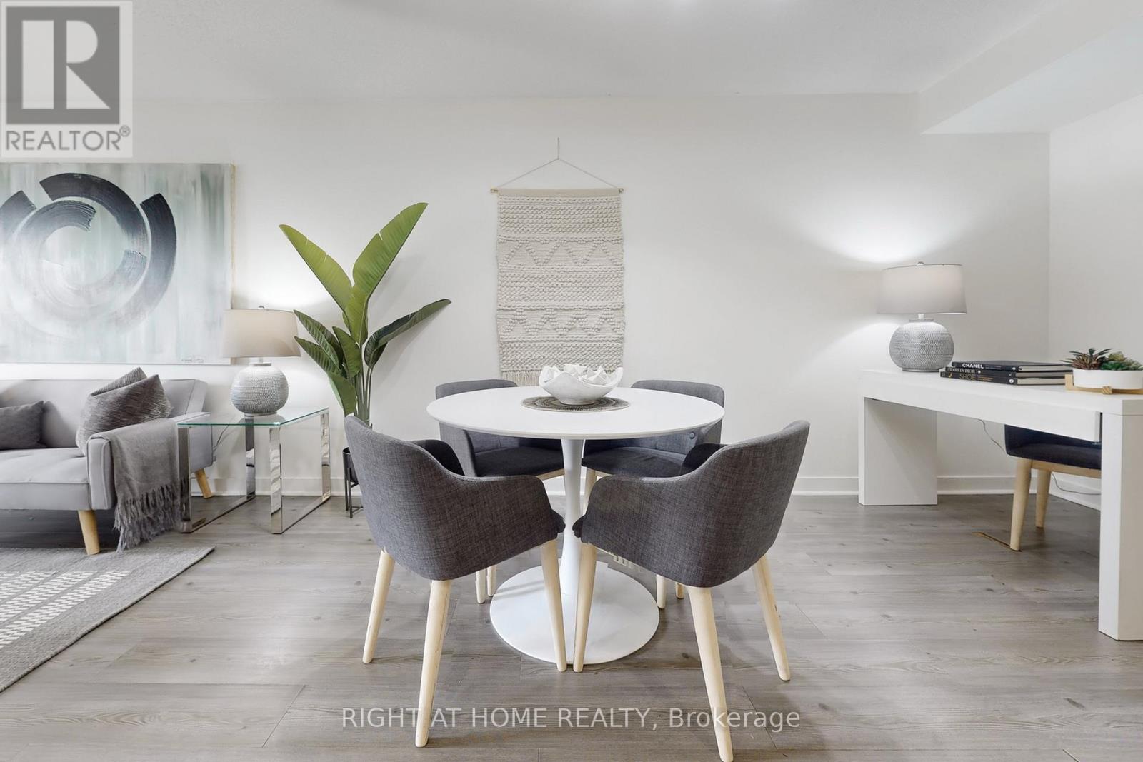 727 - 4k Spadina Avenue, Toronto, Ontario  M5V 3Y6 - Photo 7 - C13031922