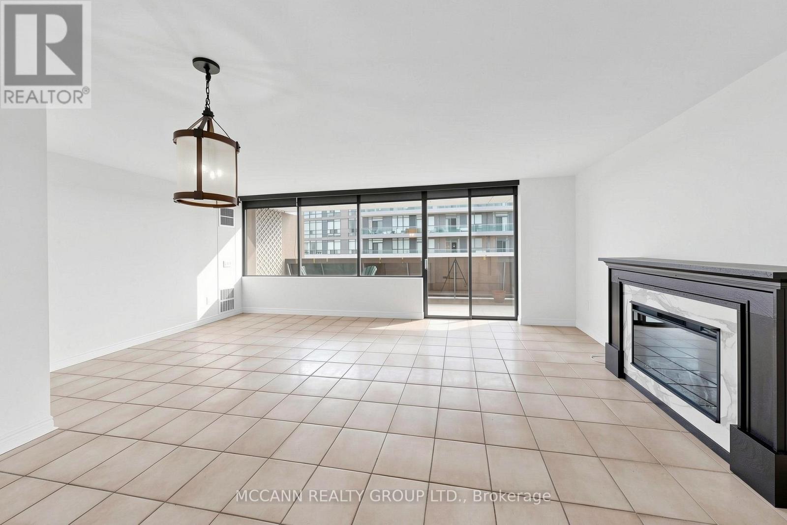 1510 - 720 Spadina Avenue, Toronto, Ontario  M5S 2T9 - Photo 11 - C13031956