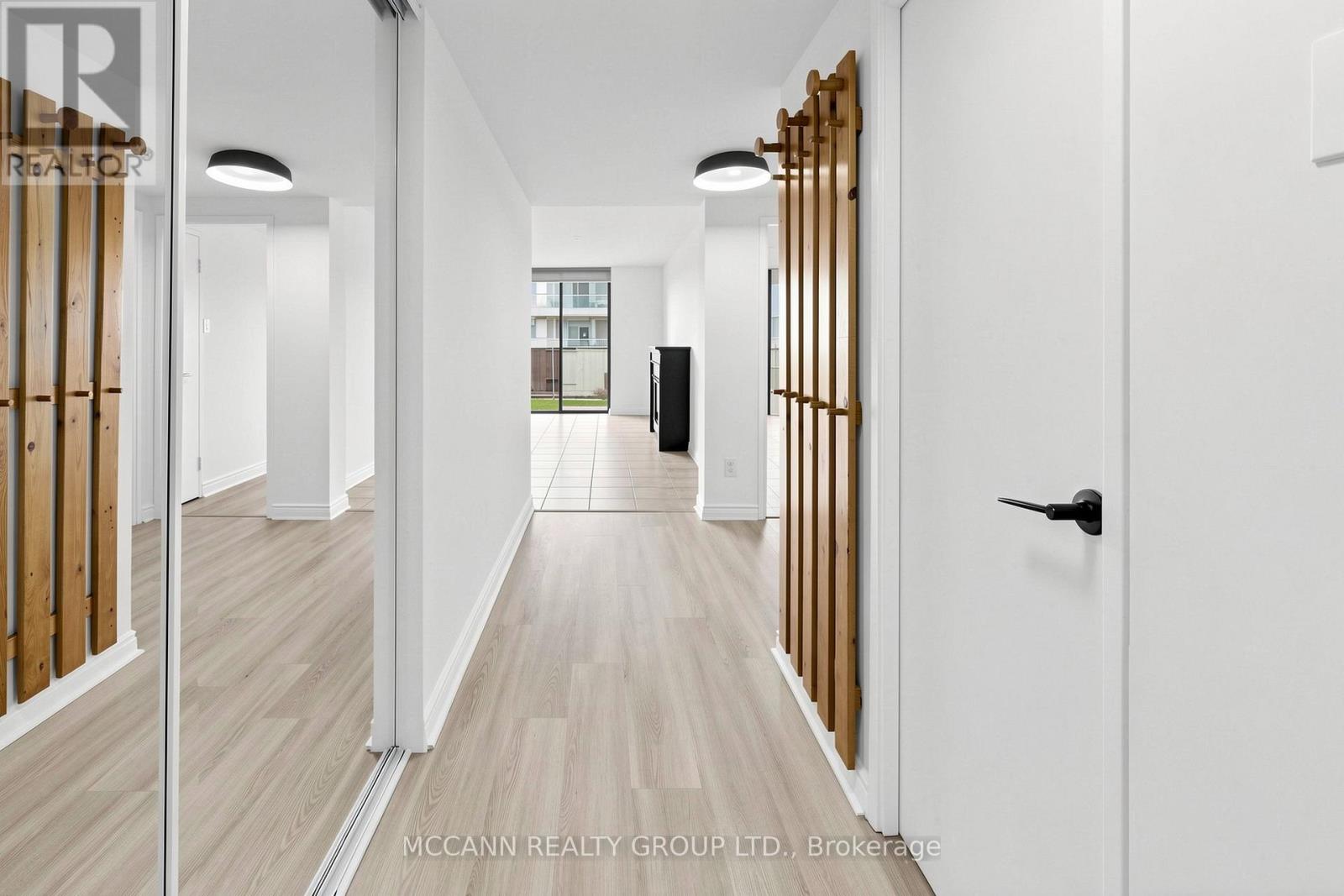 1510 - 720 Spadina Avenue, Toronto, Ontario  M5S 2T9 - Photo 2 - C13031956