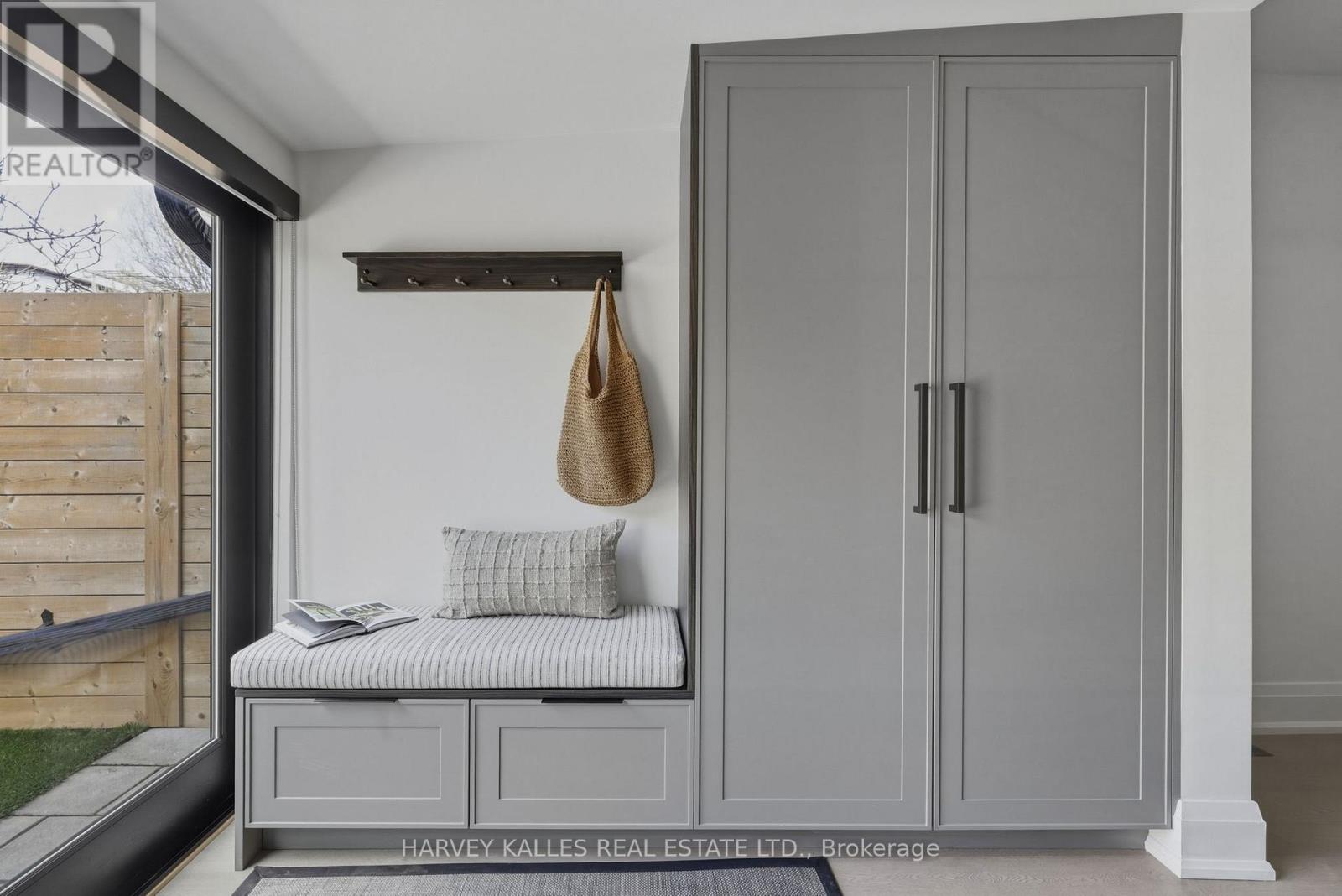 164 Albany Avenue, Toronto, Ontario  M5R 3C6 - Photo 10 - C13031976