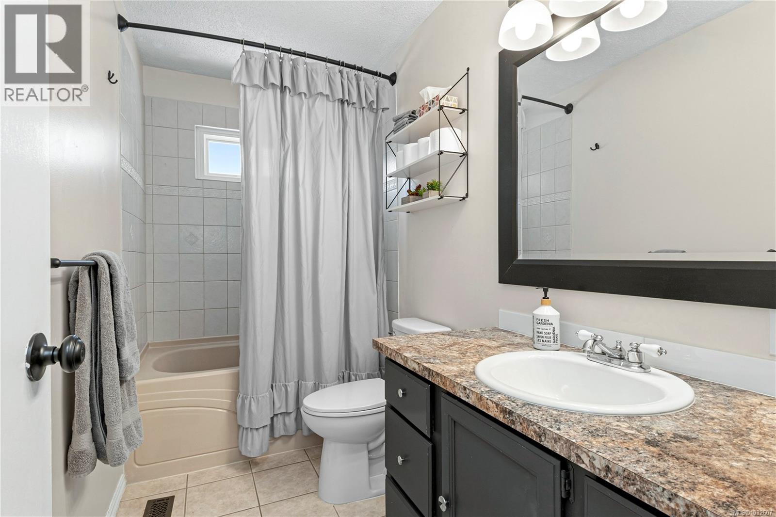 613 Nootka St, Comox, British Columbia  V9M 2L8 - Photo 18 - 1032607