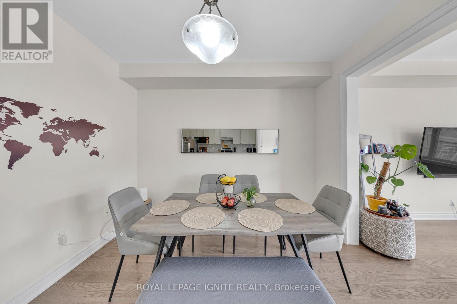 1030 Skybridge Boulevard, Pickering, Ontario  L1X 0G5 - Photo 6 - E13031780