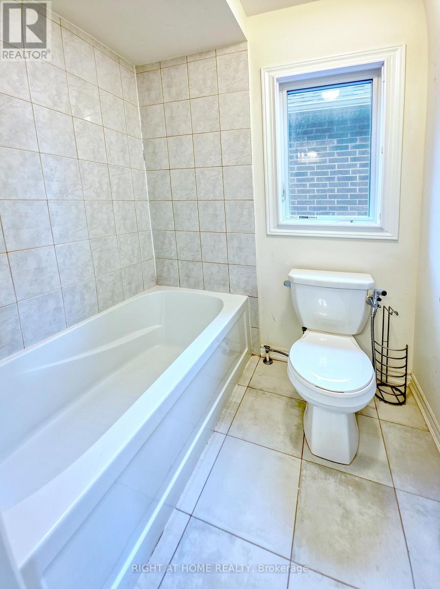 219 Fleetwood Drive, Oshawa, Ontario  L1K 3E7 - Photo 23 - E13031806