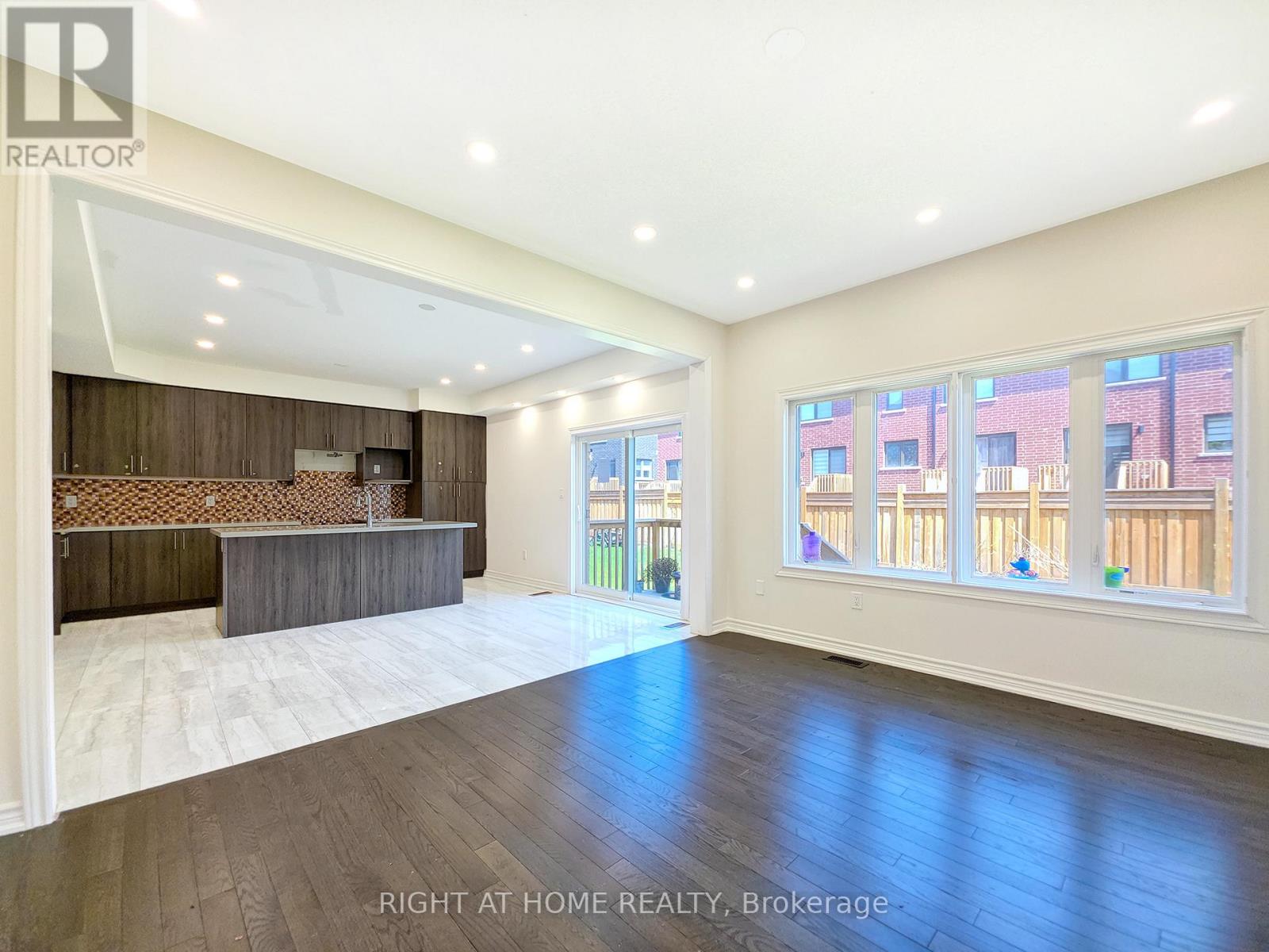 219 Fleetwood Drive, Oshawa, Ontario  L1K 3E7 - Photo 8 - E13031806