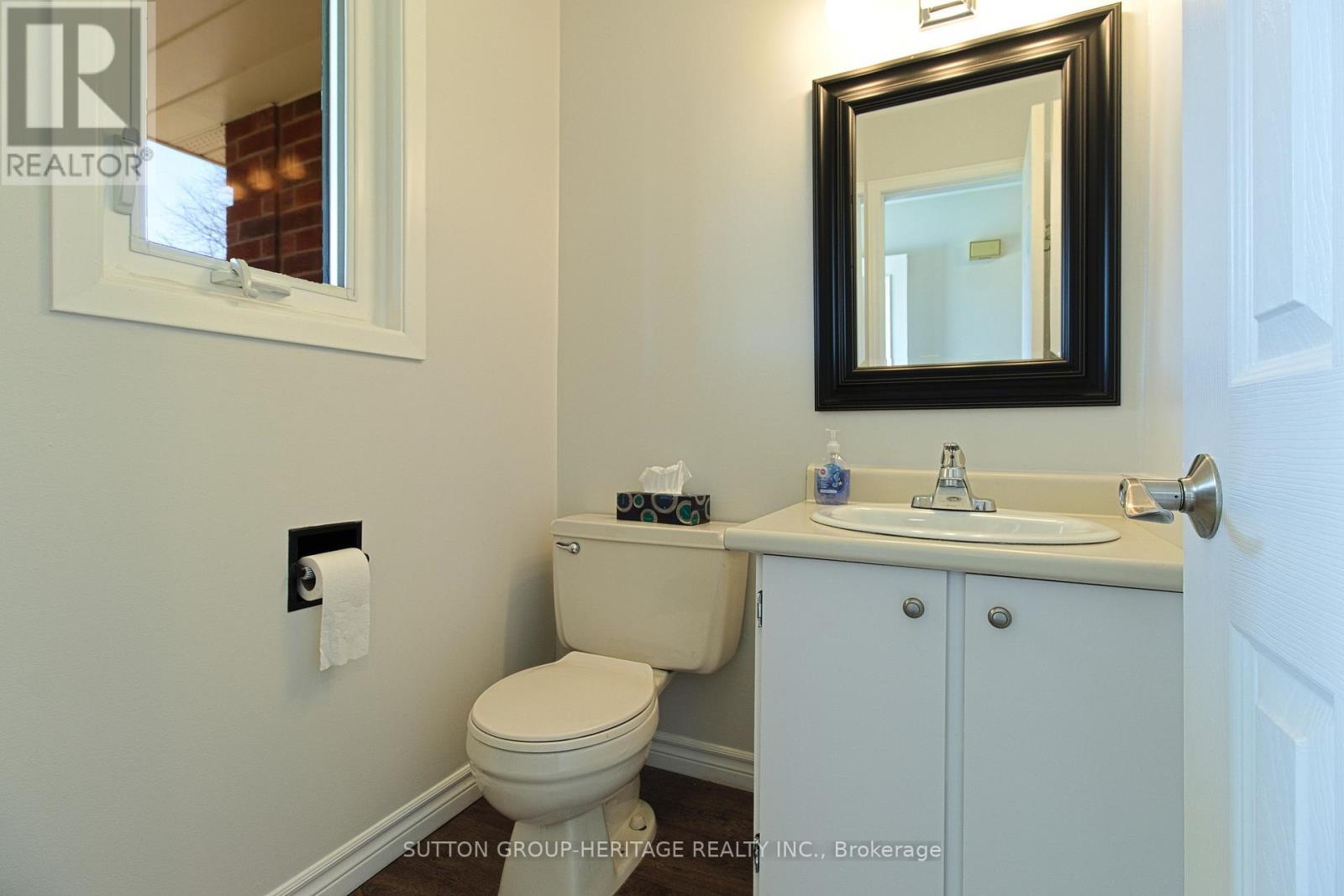 159 Melissa Crescent, Whitby, Ontario  L1N 8G6 - Photo 9 - E13031808