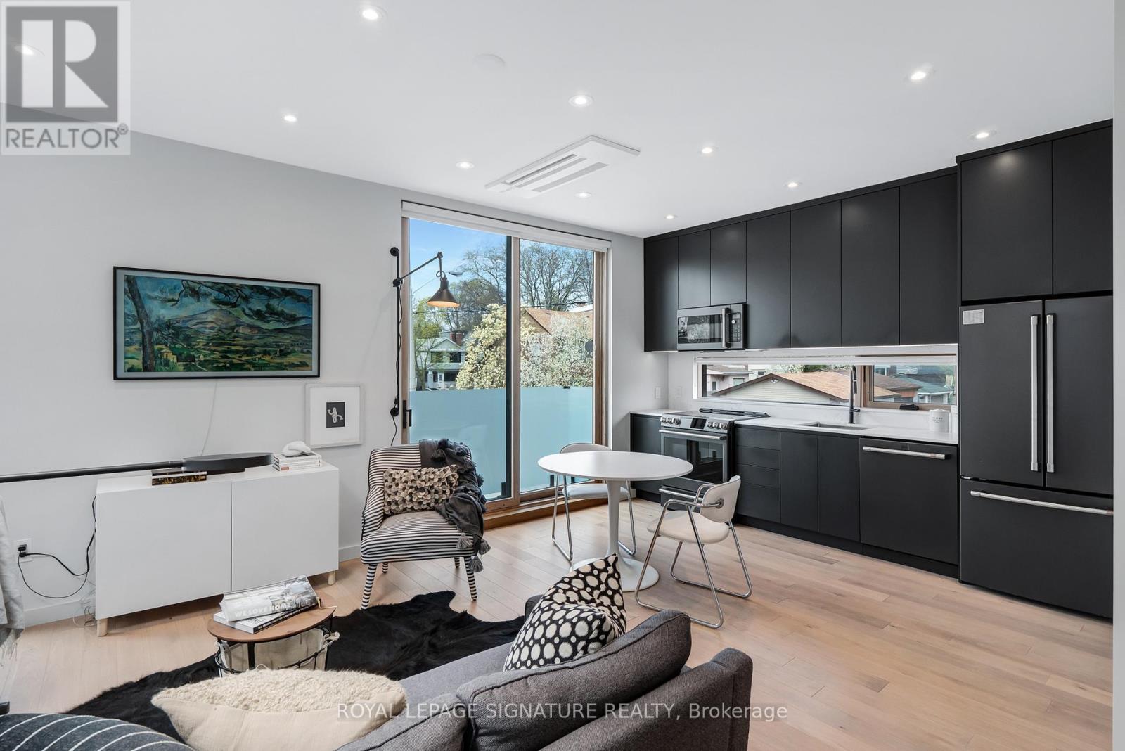 Laneway Suite - 54 Dewhurst Boulevard, Toronto, Ontario  M4J 3H9 - Photo 2 - E13031834