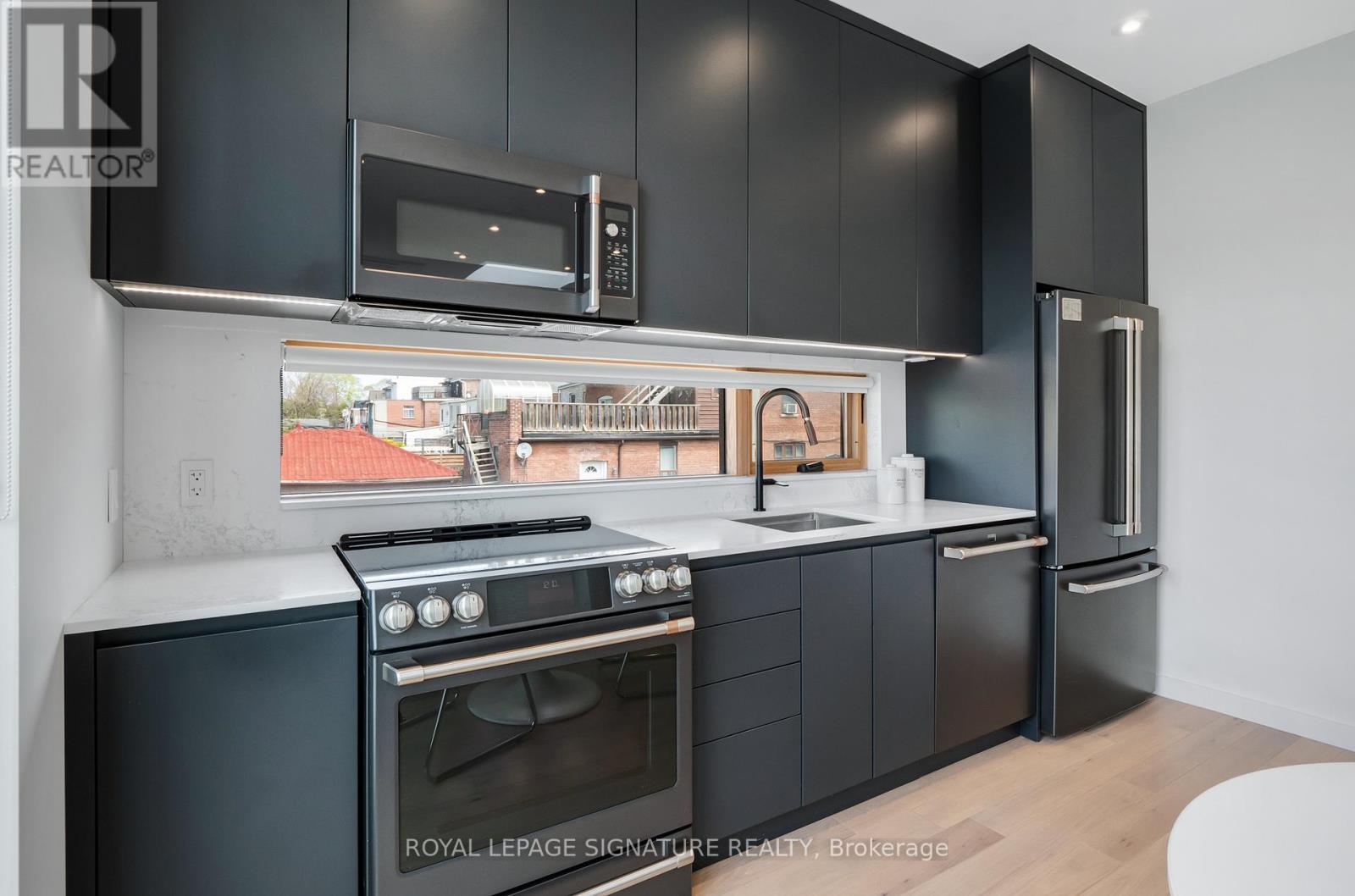 Laneway Suite - 54 Dewhurst Boulevard, Toronto, Ontario  M4J 3H9 - Photo 5 - E13031834