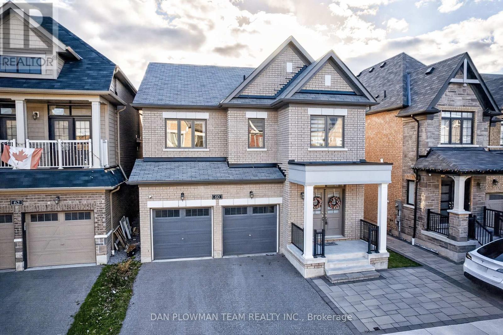 60 Bremner Street, Whitby, Ontario  L1R 0P8 - Photo 2 - E13031836