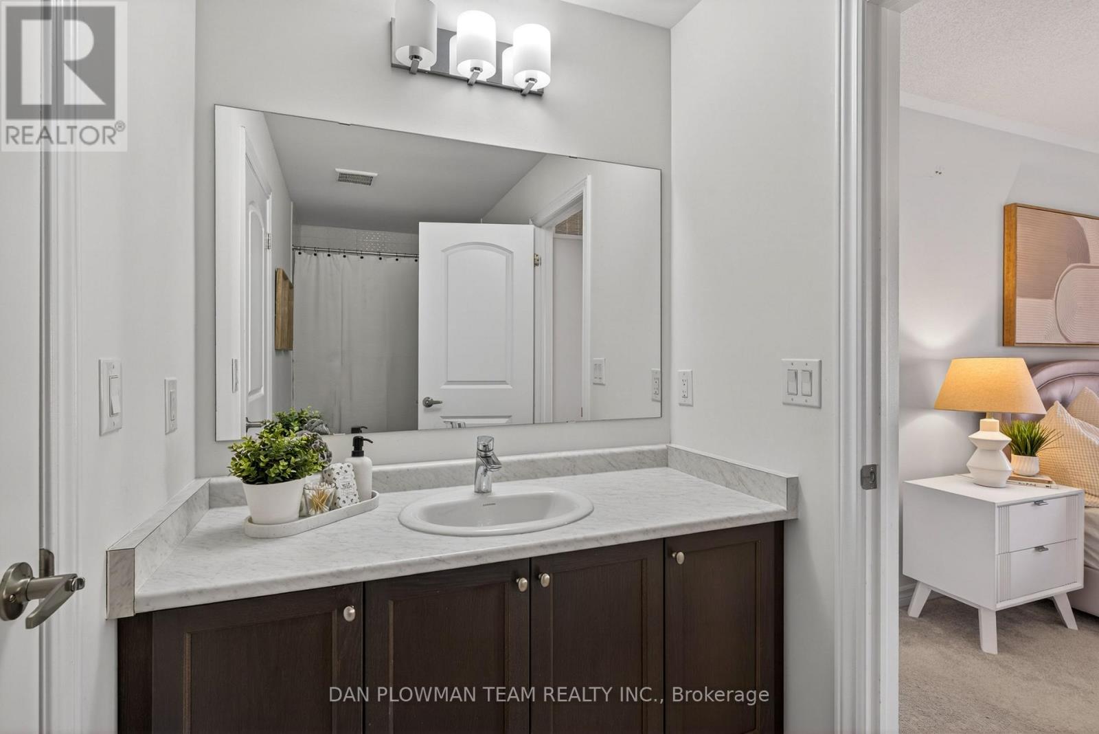 60 Bremner Street, Whitby, Ontario  L1R 0P8 - Photo 32 - E13031836