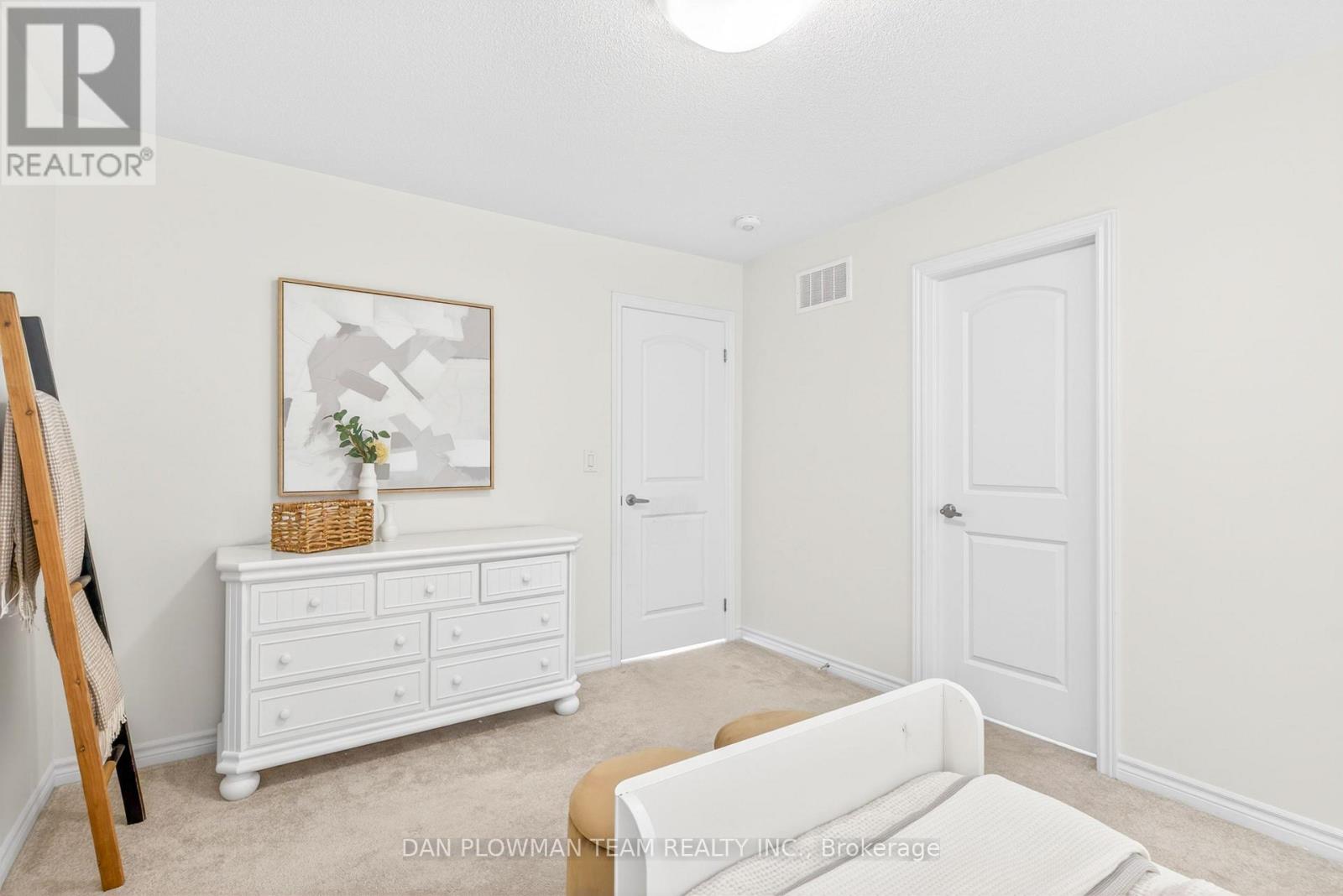 60 Bremner Street, Whitby, Ontario  L1R 0P8 - Photo 35 - E13031836