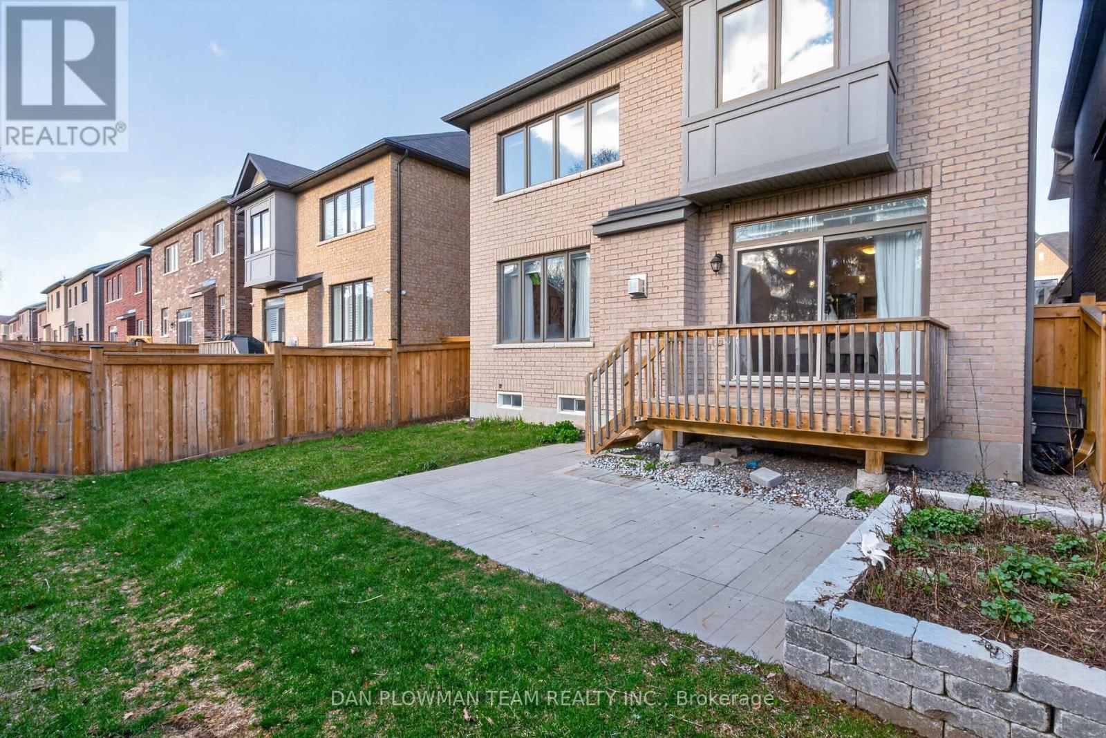 60 Bremner Street, Whitby, Ontario  L1R 0P8 - Photo 41 - E13031836