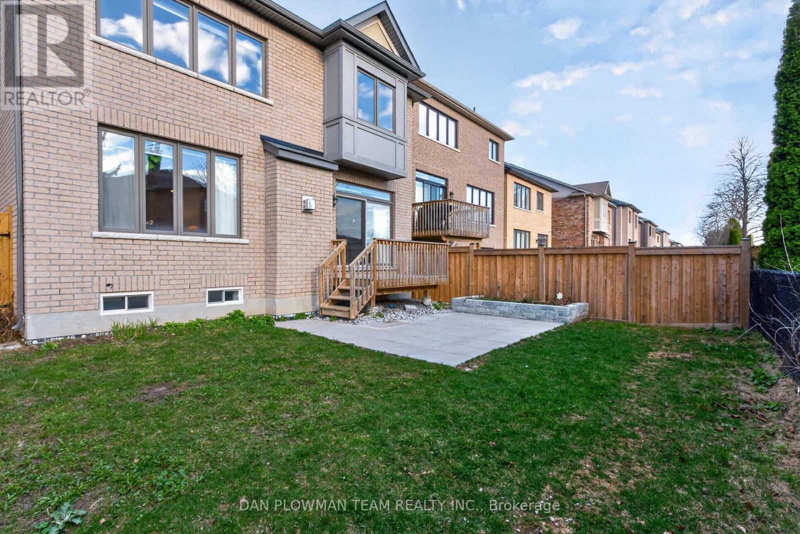 60 Bremner Street, Whitby, Ontario  L1R 0P8 - Photo 42 - E13031836