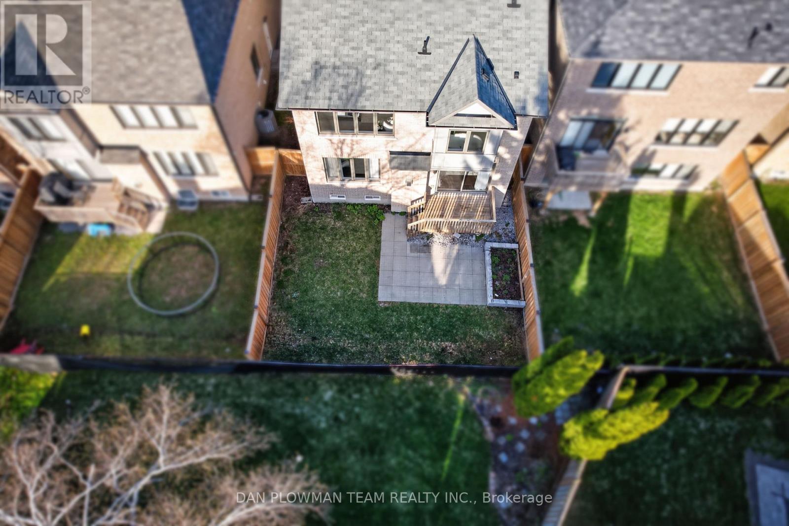 60 Bremner Street, Whitby, Ontario  L1R 0P8 - Photo 44 - E13031836