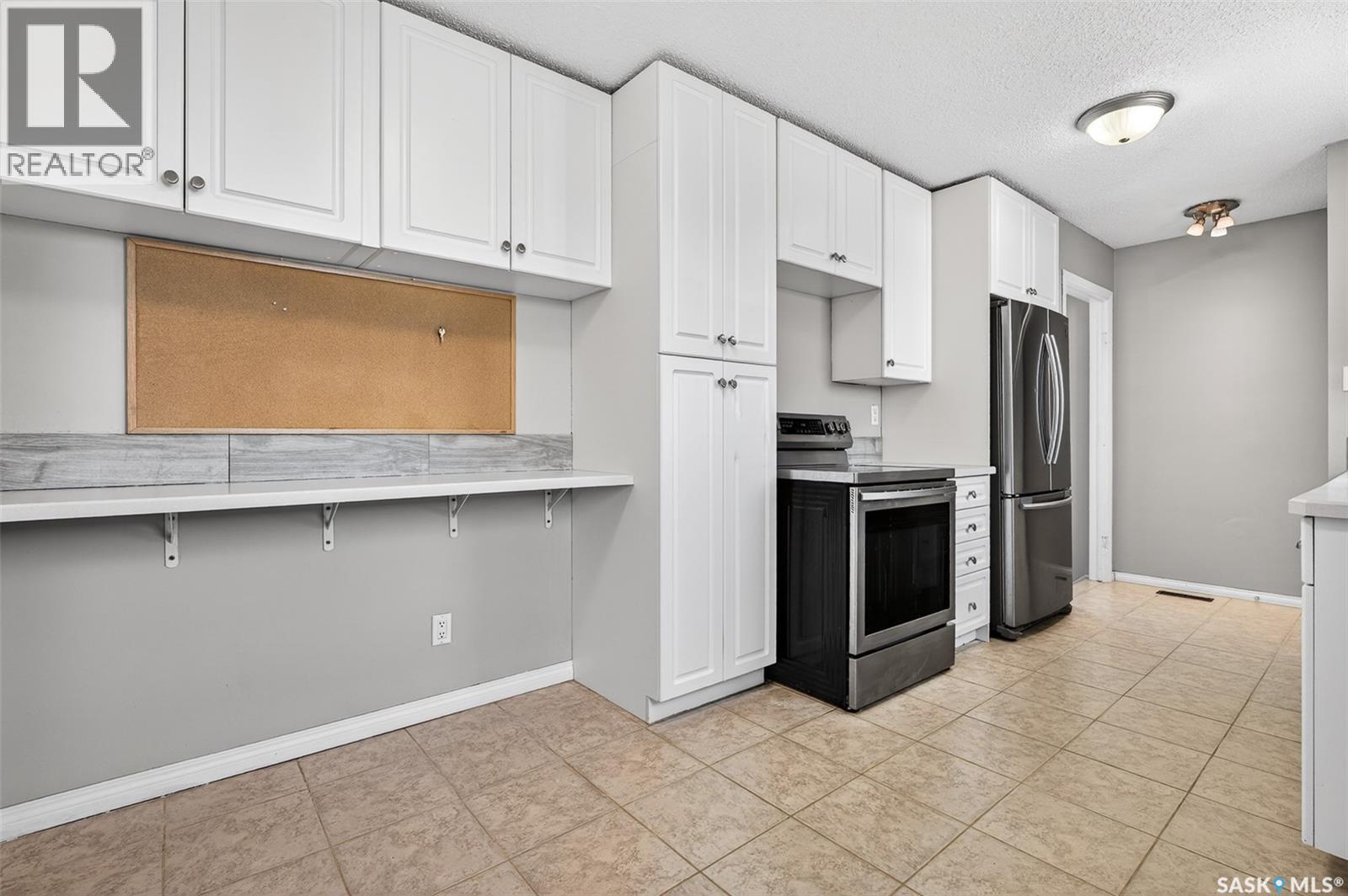 1312 Stadacona Street W, Moose Jaw, Saskatchewan  S6H 6M9 - Photo 10 - SK033656