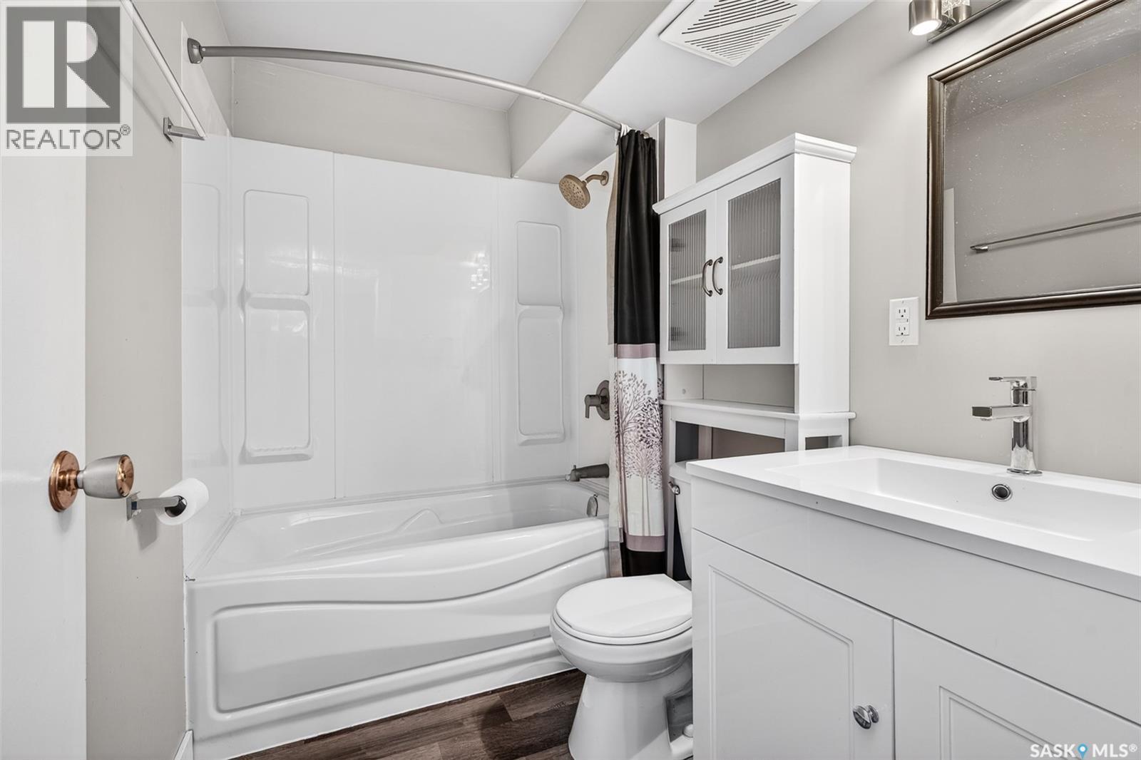 1312 Stadacona Street W, Moose Jaw, Saskatchewan  S6H 6M9 - Photo 29 - SK033656