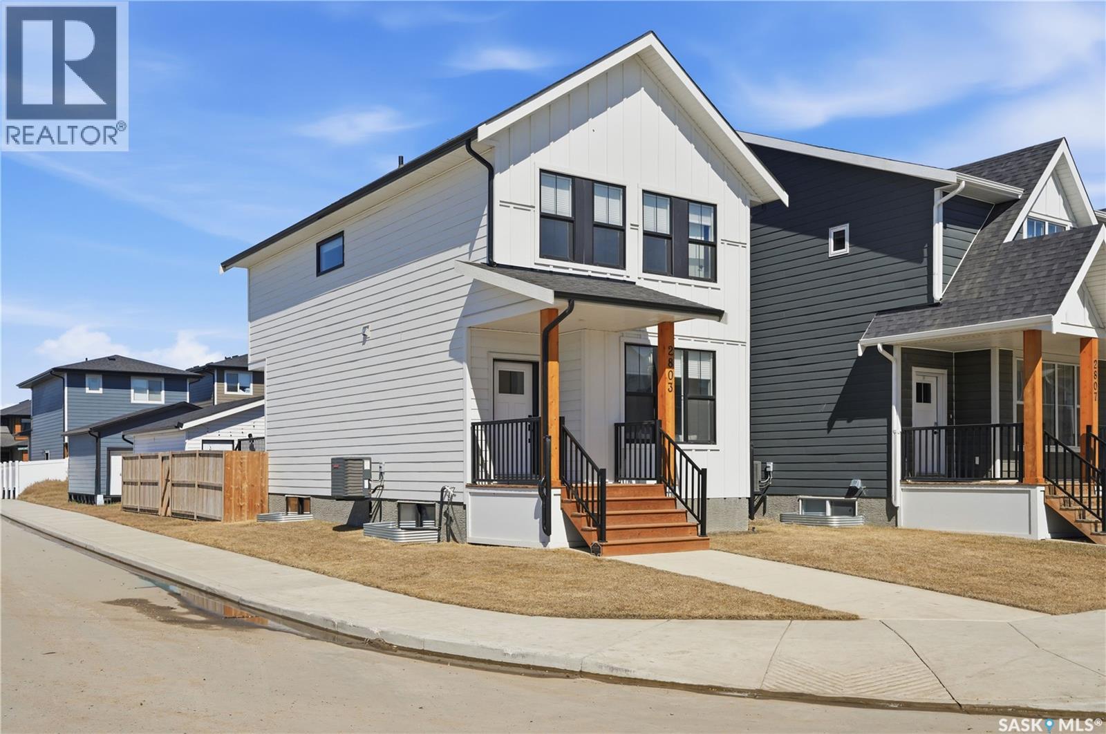 2803 Rosewood Drive, Saskatoon, Saskatchewan  S7V 1R4 - Photo 2 - SK033636