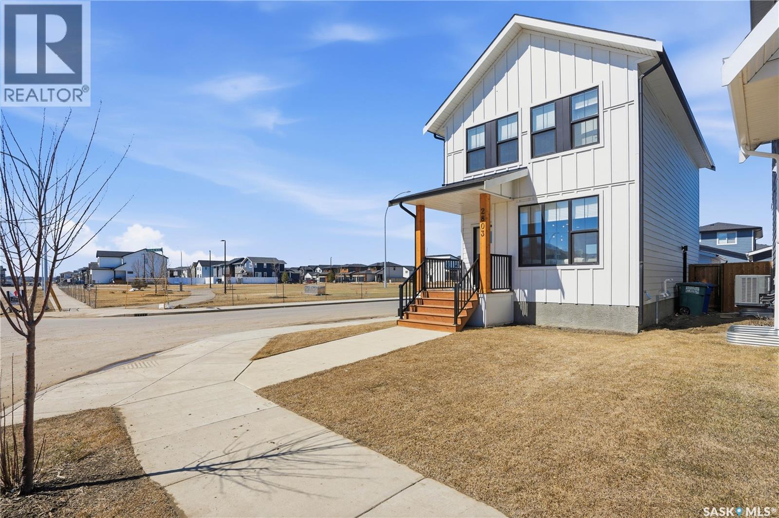 2803 Rosewood Drive, Saskatoon, Saskatchewan  S7V 1R4 - Photo 3 - SK033636