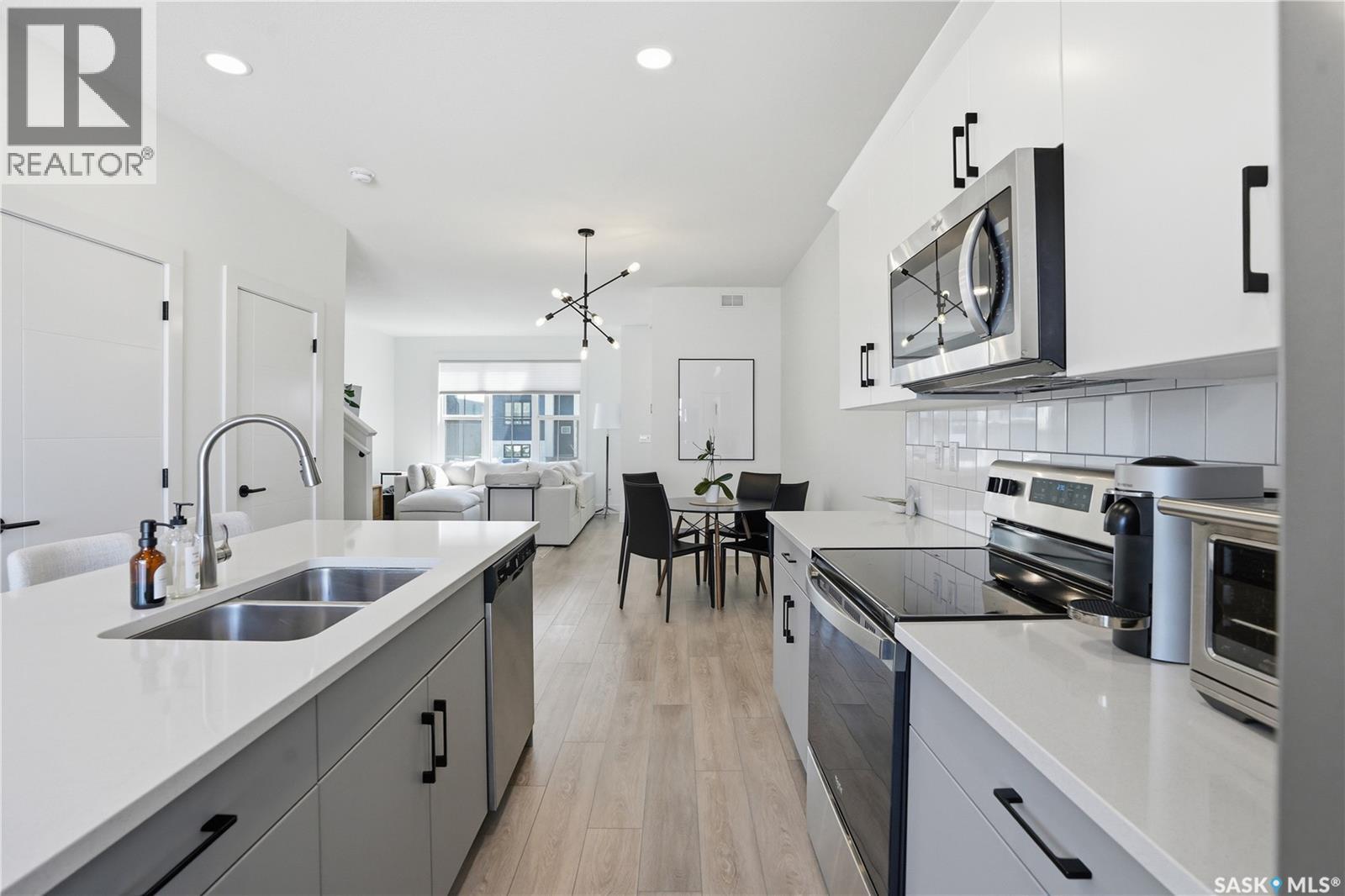 2803 Rosewood Drive, Saskatoon, Saskatchewan  S7V 1R4 - Photo 9 - SK033636