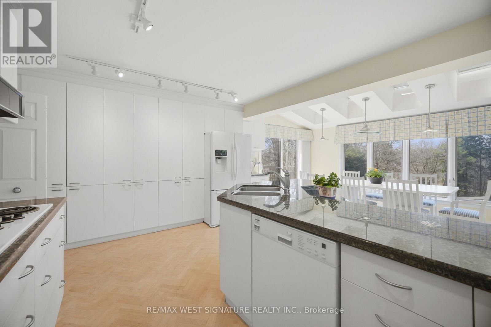 126 Curtis Crescent, King, Ontario  L7B 1C2 - Photo 12 - N13031986