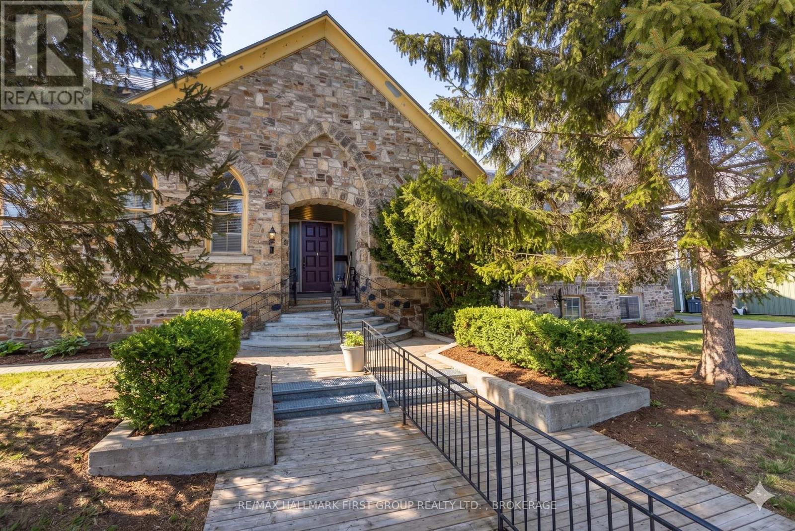 175 Stone Street S, Gananoque, Ontario  K7G 2A2 - Photo 8 - X12876734