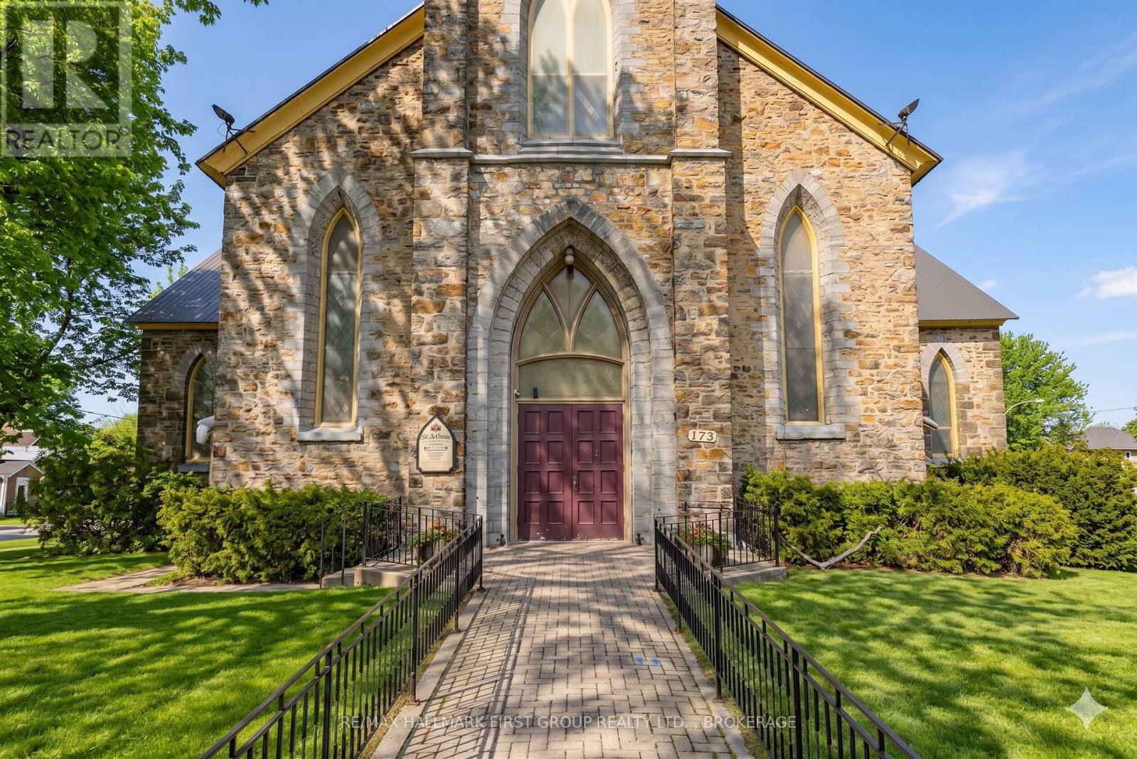 175 Stone Street S, Gananoque, Ontario  K7G 2A2 - Photo 5 - X12876734