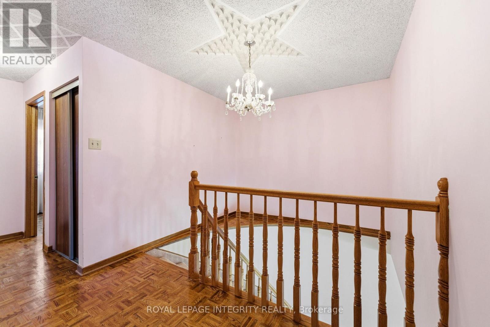 10 Parmalea Crescent, Ottawa, Ontario  K2E 7J3 - Photo 14 - X13031930
