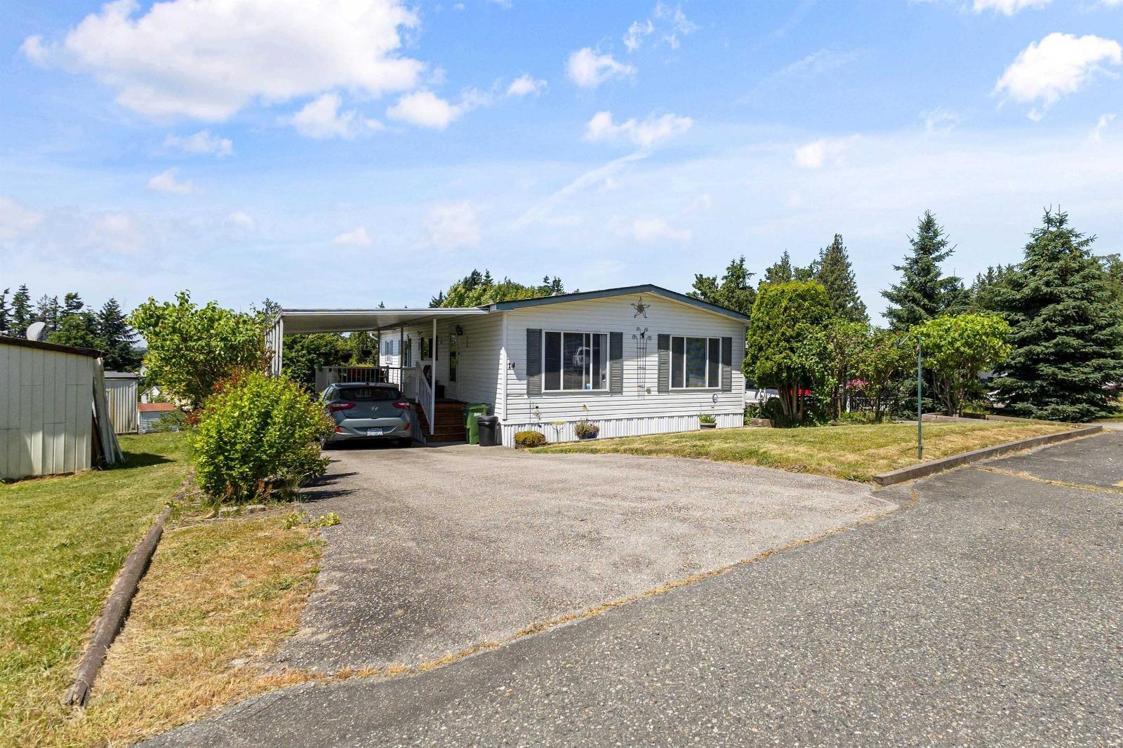 14 2035 Martens Street, Abbotsford, British Columbia  V2T 6M3 - Photo 1 - R3113147