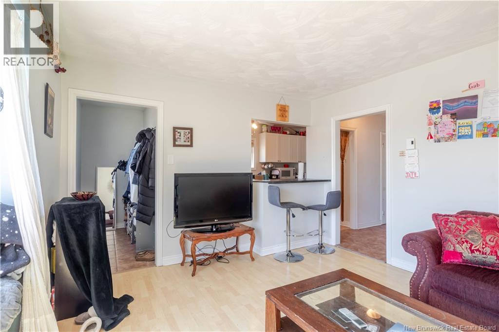 683 Hanson Street, Fredericton, New Brunswick  E3B 4A1 - Photo 4 - NB137741